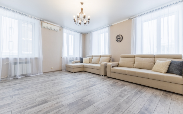 Tsentr Baumana Kreml Flat