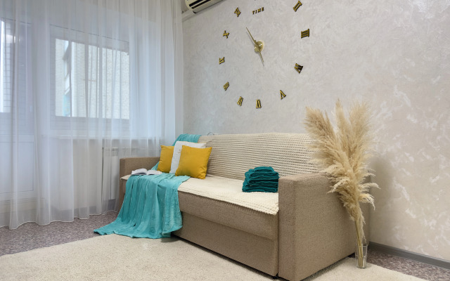 U Mamaeva Kurgana V Tsentre Goroda Flat
