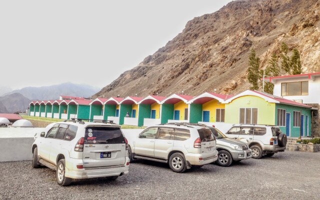 Отель Mountain Lodge Holiday Home Skardu