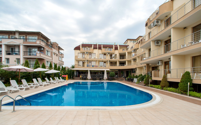 Iris Hotel