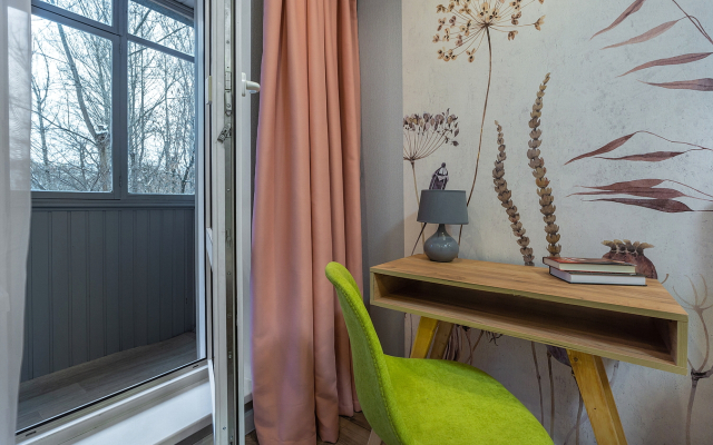 Квартира трехкомнатная Queenstay Остров мечты на Коломенской