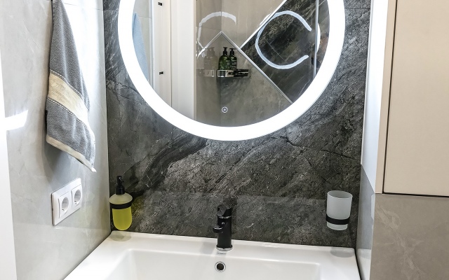 Апартаменты возле Театра и моста, недалеко от центра. Брянская 18.