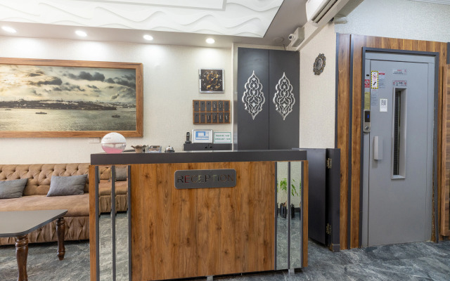 Отель La Serena Hotel & Suites