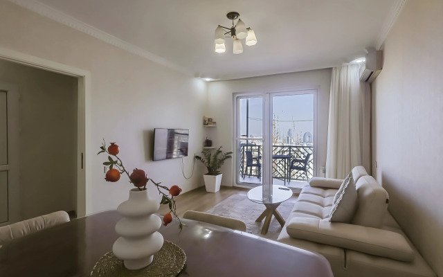 Dvukhspalnie S Gostinoy Komnatoy V Tsentre Goroda Apartments