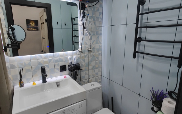 Апартаменты Потрясающая студия напротив терминала в центре Нефтяников