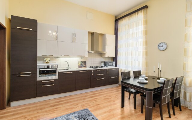 Апартаменты у Эрмитажа 3 спальни 2 сан.узла 8 гостей