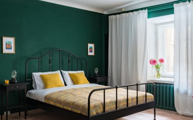 Апартаменты LetYourFlat "Emerald" 1 спальня