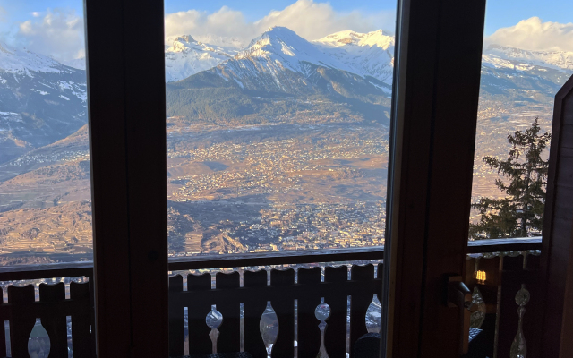 Chalet Royal Hotel