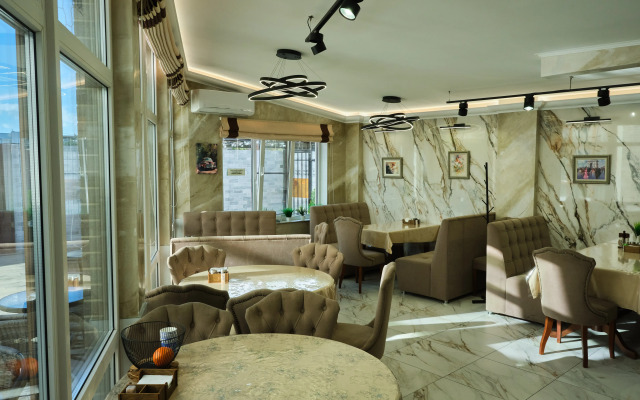 Deus Guest house