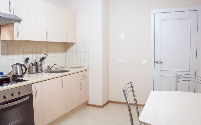 Na Udelnoy Ryadom S Almazova Flat