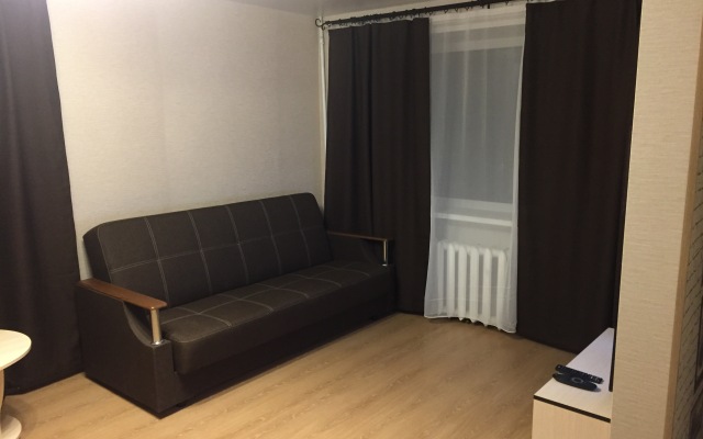 1-Komnatnaya Kvartira (Nedaleko ot Zd Vokzala) Apartments