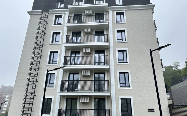 V Klubnom Dome V Tsentre Goroda Flat