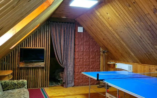 Na Ulitse Tatʹyaninskaya 10 Guest House