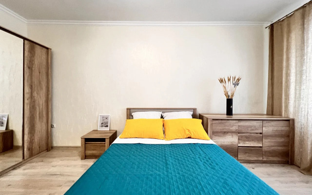 V Elitnom Dome V Tsentre Goroda Flat