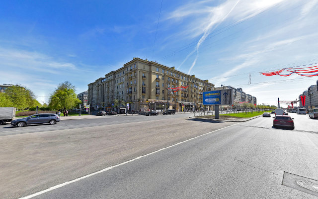 Апартаменты на Московском Проспекте 216