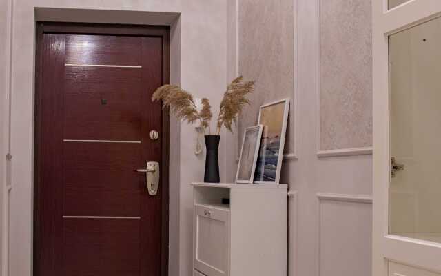 Uyutnaya 5 Minut Do Plyaja, Samostoyatelnoe Zaselenie 24/7 Flat