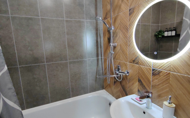 Uyutnaya Na Beregu Oki Flat
