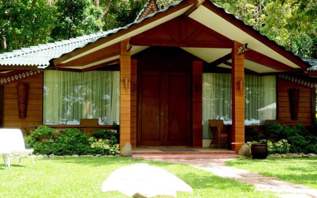 Dakak Park And Beach Resort Hotel