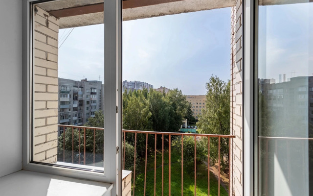 Na Prospekte Nauki Apartament