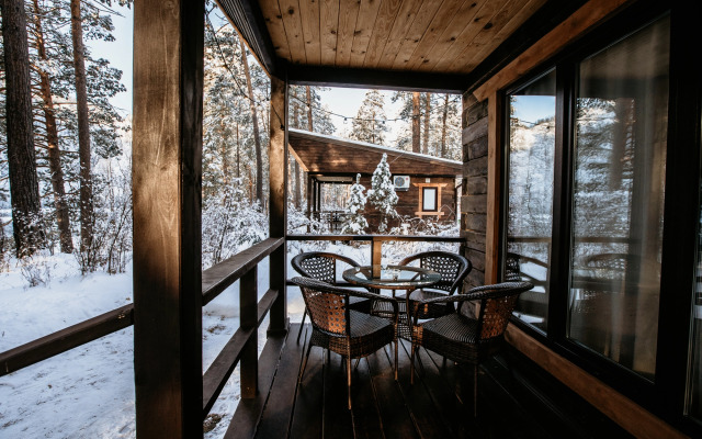 Отель Чепош Парк