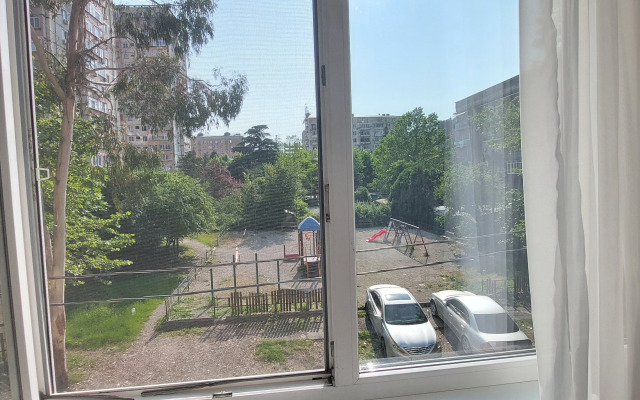 Dvukhkomnatnaya V Tsentre Gagry Flat