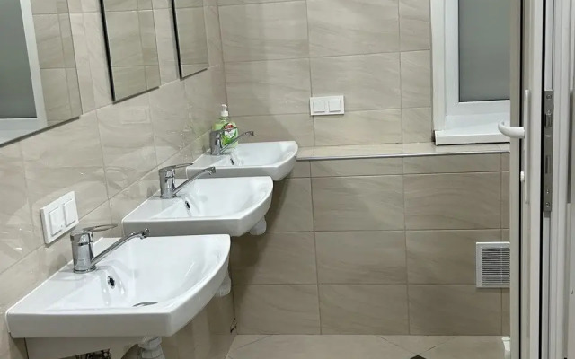 Bron Hostel