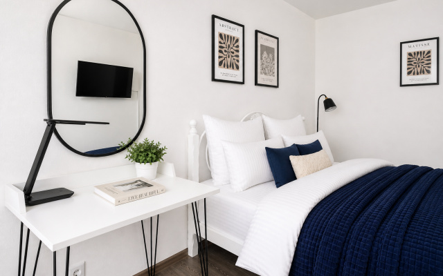 Апартаменты Vegas Apartments на Хохлова 7