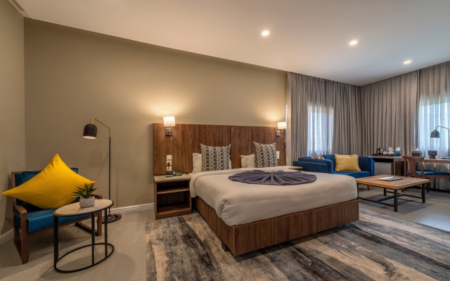 Central Hotel- Ridge
