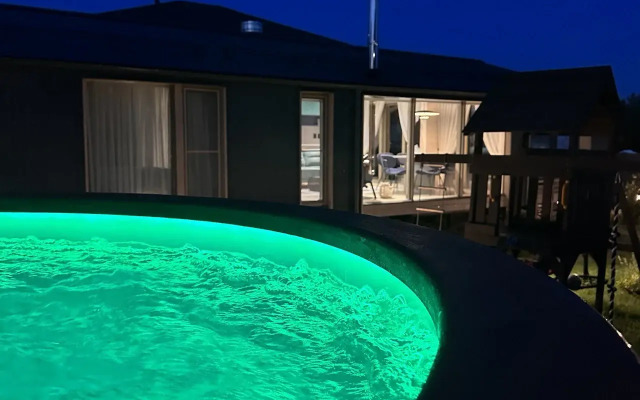 Riverdubldom s Baney i Kupely u pruda v Novoy Moskve Private House