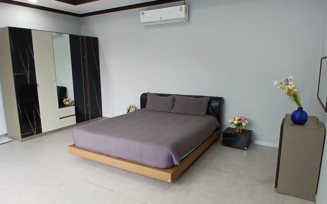 Bua Sawan Villa