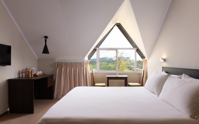 Отель Oak Ray Misty Hills