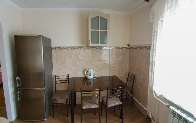 Na Pervomayskoy Apartments