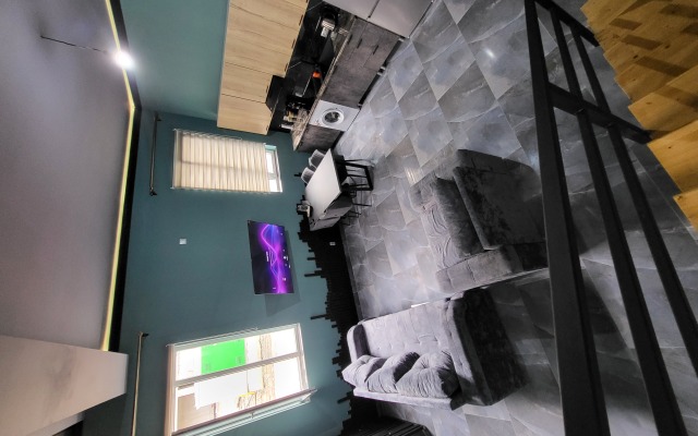 Maksilan Flat