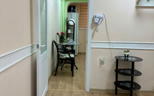 Na Prospekte Tauke Khana 33/3 Apart Hotel