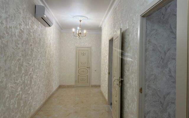 Квартира на проспекте Петра I 89