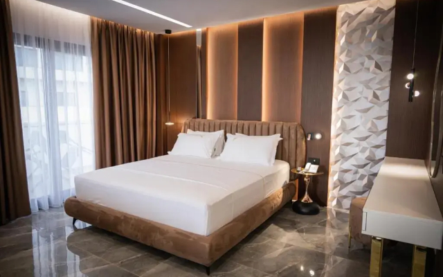 Курортный отель Brilliant Spa