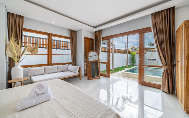 Novaya, 2 Spalni, Ogromny Basseyn, blizko k Plyazhu, Sofia 2 Villa