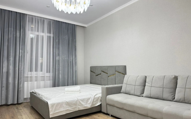Tikhoye Mesto V Shumnom Gorode Flat