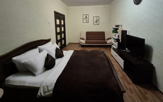 Квартира на Баха 10