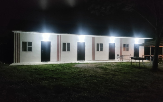 Tikhiy Dvorik Alakhadzi Guest House