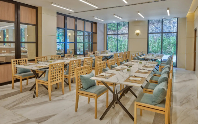 Chancellor Boracay Hotel