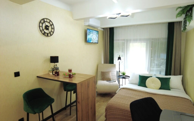 Apartments Queenstay Tropikana Na Voykovskoy