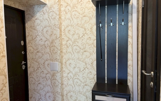 075 Dvukhkomnatnaya V Tsentre Flat