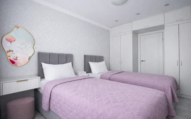 Апартаменты  ApartMari Шикарные 3-комнатные апартаменты на набережной реки в центре Калининграда