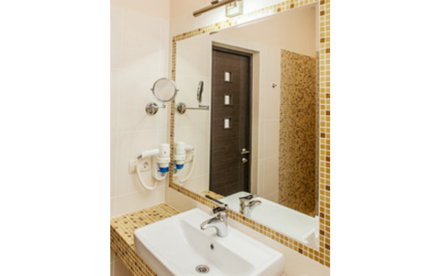 Chisto Hotel