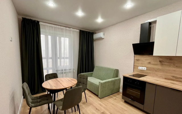 Квартира Просторная 2Комнатная Рядом с Аэропортом на Гусарской