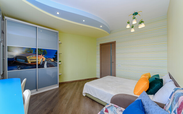 Евротрехкомнатные Апартаменты Stepanenkov для 7 гостей на Белинского 177