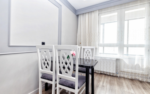 Stilnaya Uyutnaya Kvartira v Tsentre Flat