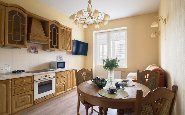 Yevrodvukhkomnatnaya Na 5 Gostey Modernaflats Sofiyskaya Flat