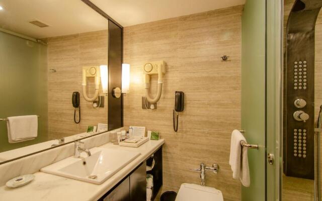 Pan Pacific Sonargaon Hotel